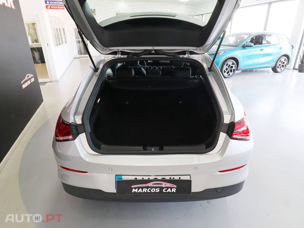 Mercedes-Benz CLA 180 d Shooting Brake Style Plus Aut.