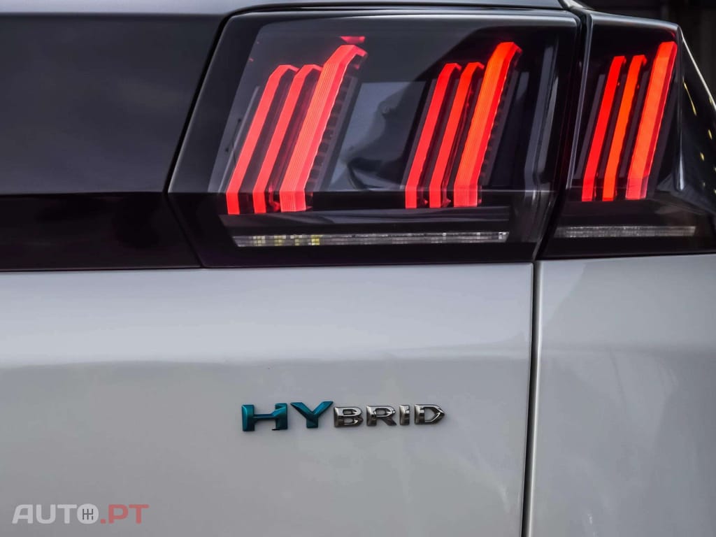 Peugeot 3008 1.6 Hybrid GT e-EAT8