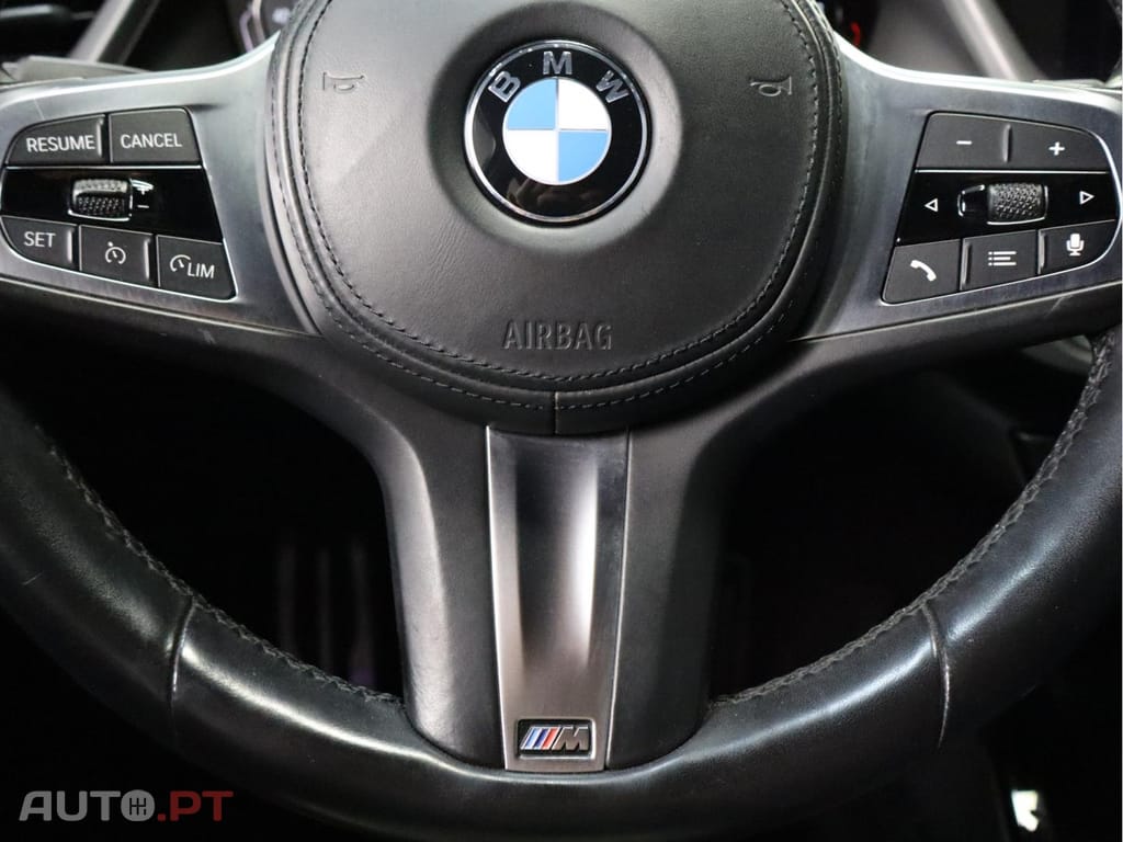 BMW 118 i Pack Desportivo M Auto