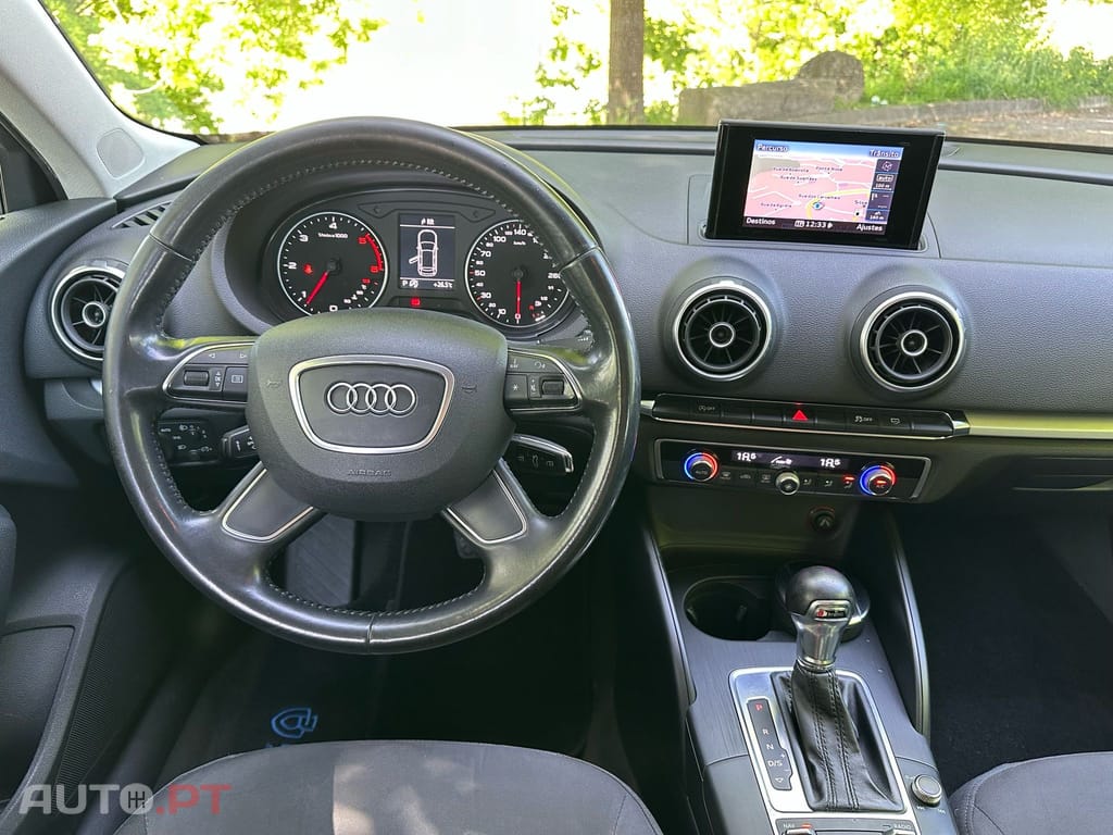 Audi A3 Sportback 1.6 TDi Business Line Attraction S tronic
