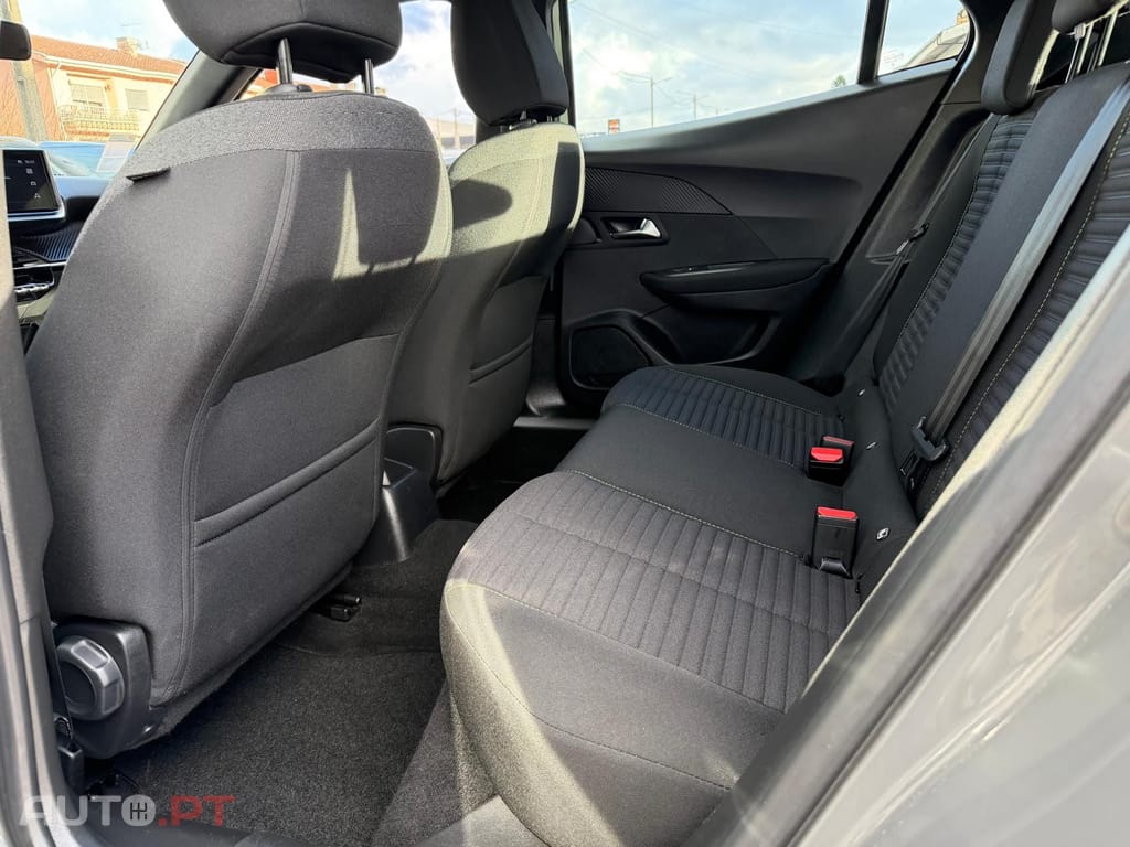 Peugeot 2008 1.2 PureTech Style