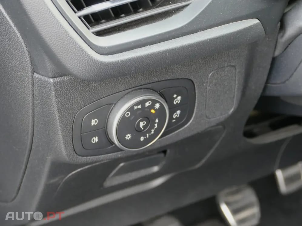 Ford Focus SW 1.5 TDCi EcoBlue ST-Line