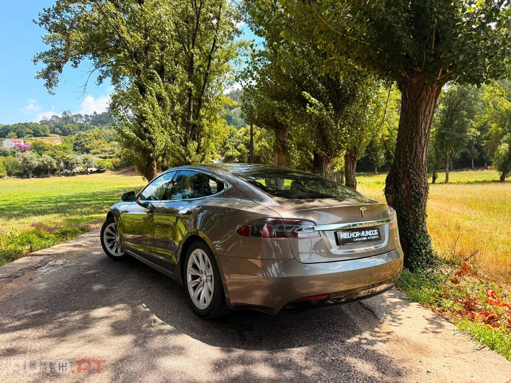 Tesla Model S 70 