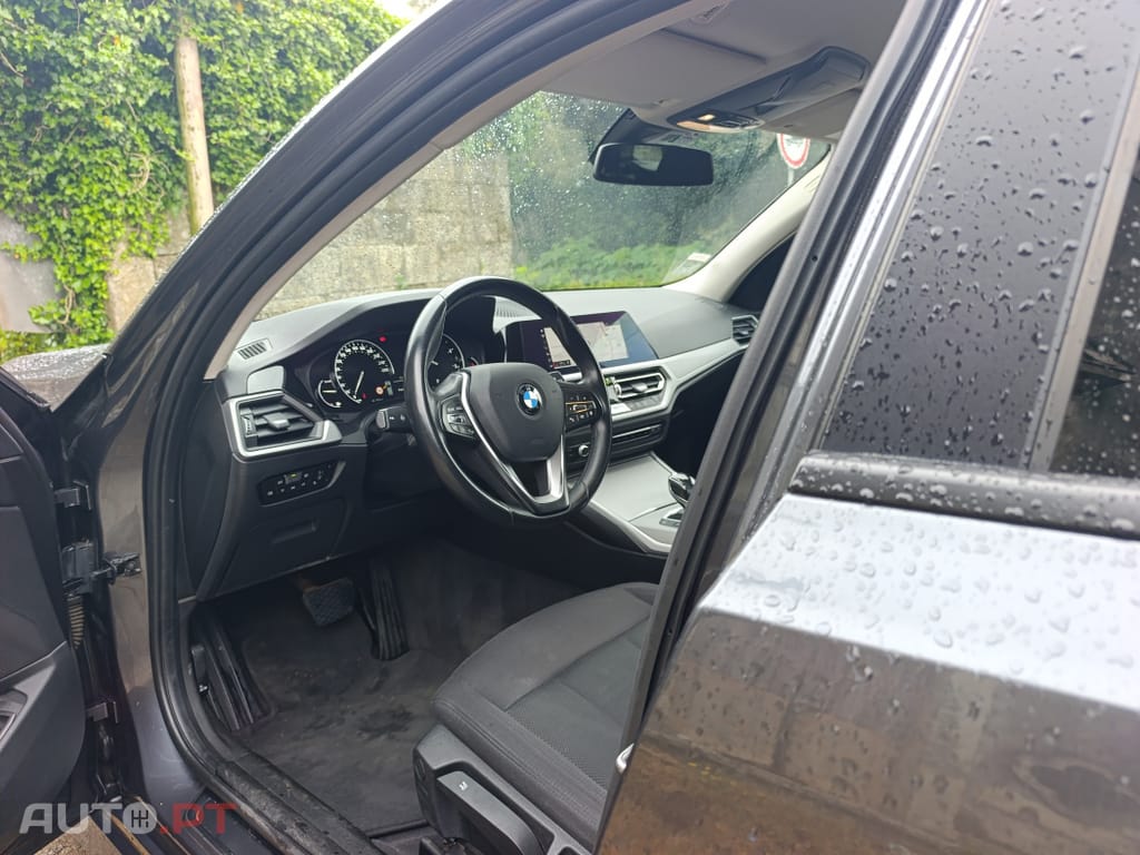 BMW 318 d Touring Line Sport Auto