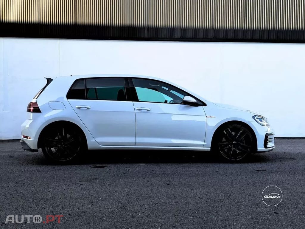 Volkswagen Golf 2.0 TSI GTI Performance