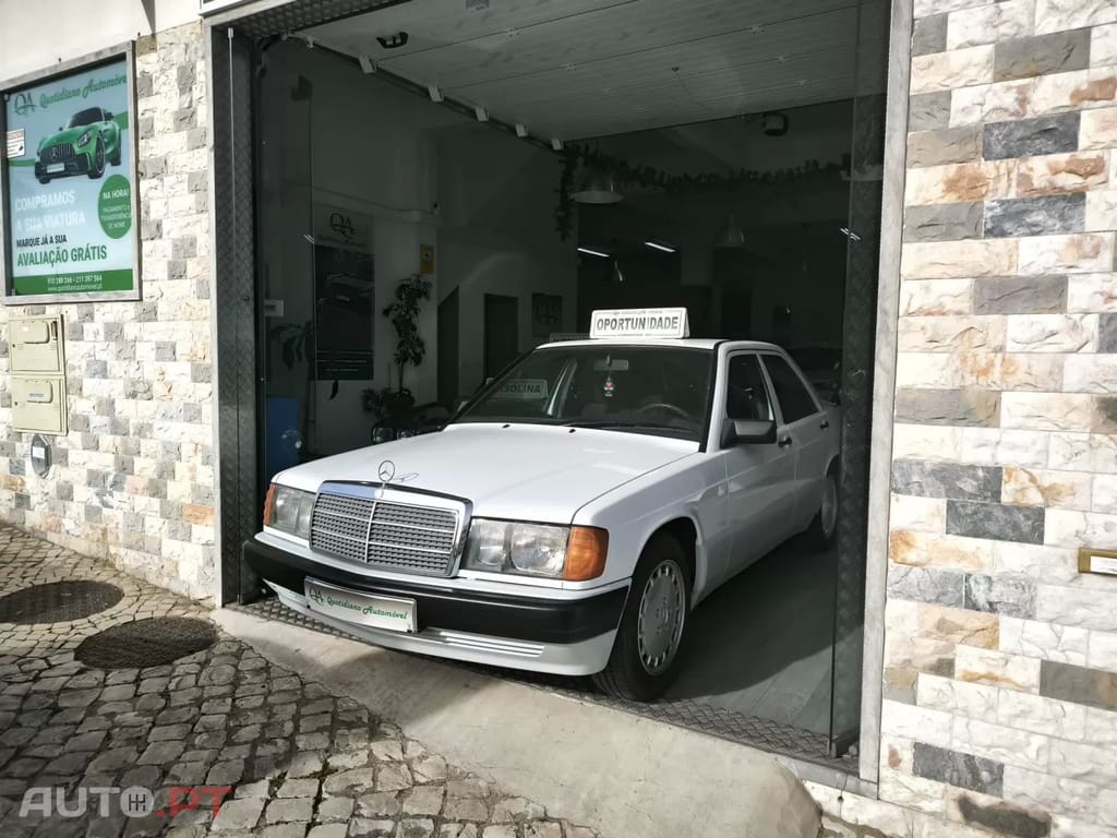 Mercedes-Benz 190 190 E 1.8