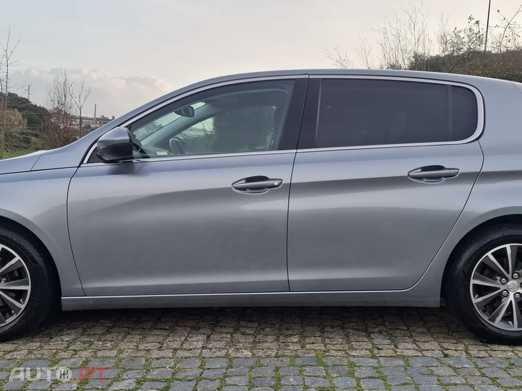Peugeot 308 PureTech 110 Stop & Start Allure