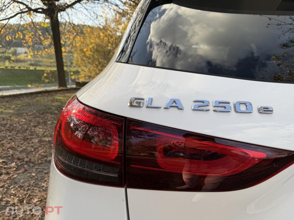 Mercedes-Benz GLA 250 e 8G-DCT Edition Plug-in-Hybrid