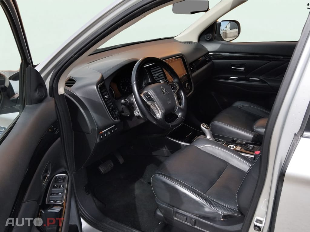 Mitsubishi Outlander 2.0 Instyle