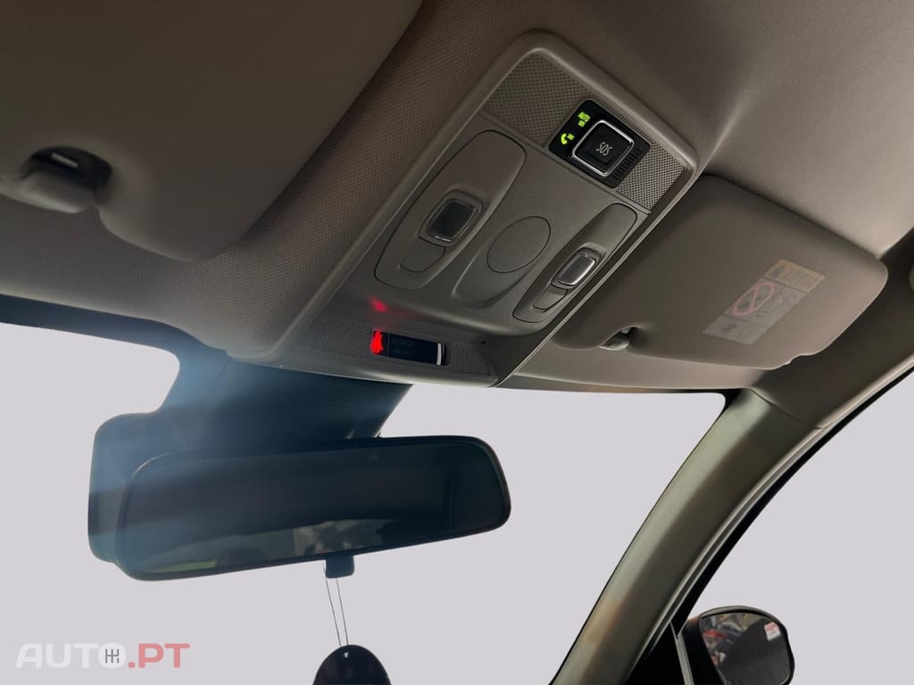 Renault Arkana E-TECH  HYBRID I.V.A DEDUTÍVEL