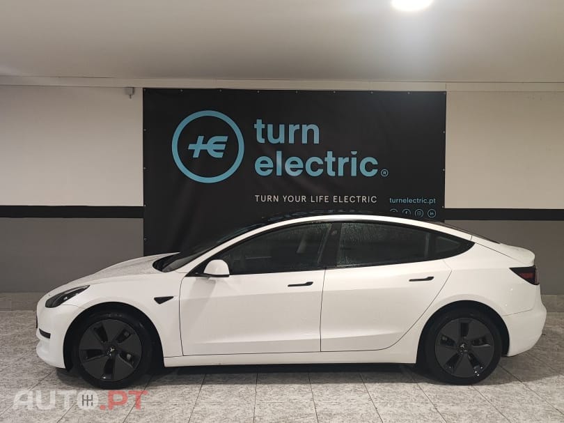 Tesla Model 3 Standard Range Plus RWD