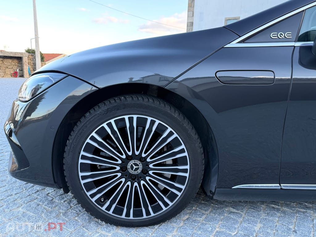 Mercedes-Benz EQE 350+ Edition Electric Art