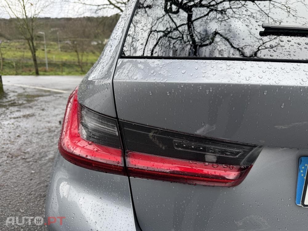 BMW 330 e Pack 50 anos M Auto