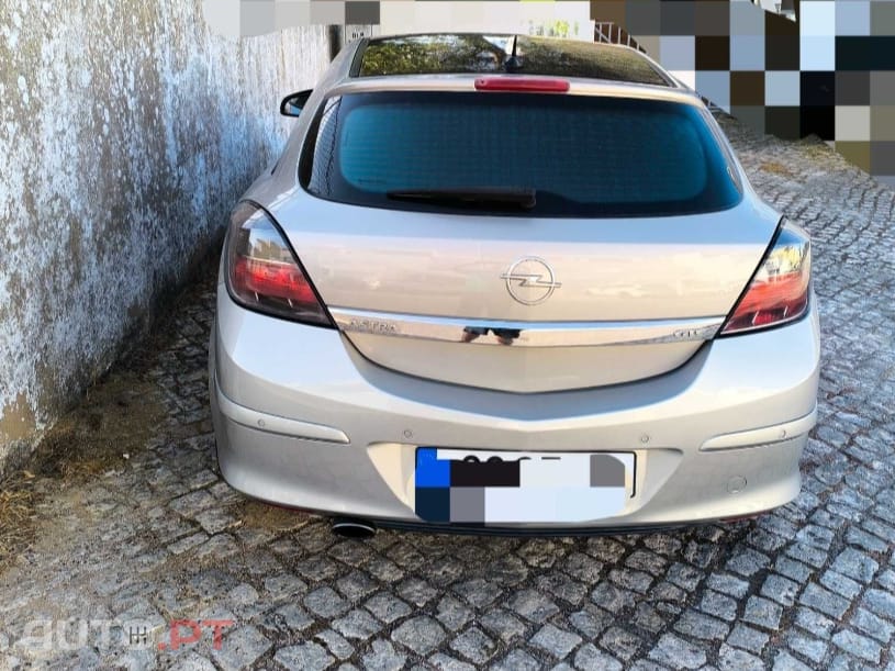 Opel Astra GTC 1.7