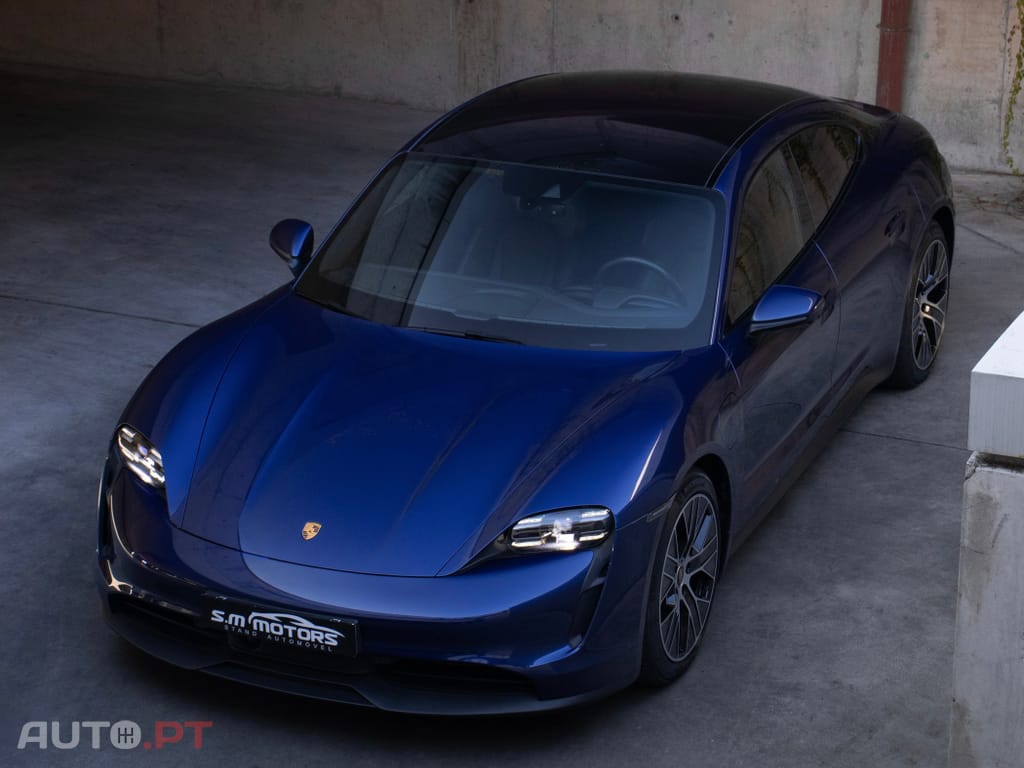 Porsche Taycan Standard