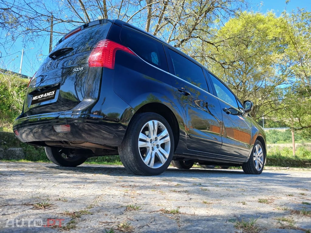 Peugeot 5008 2.0 HDi Sport