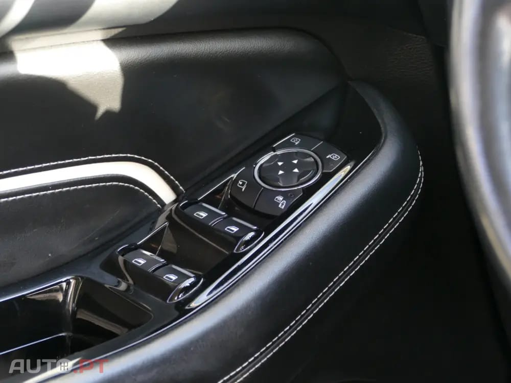 Ford S-Max 2.0 TDCi Vignale Powershift