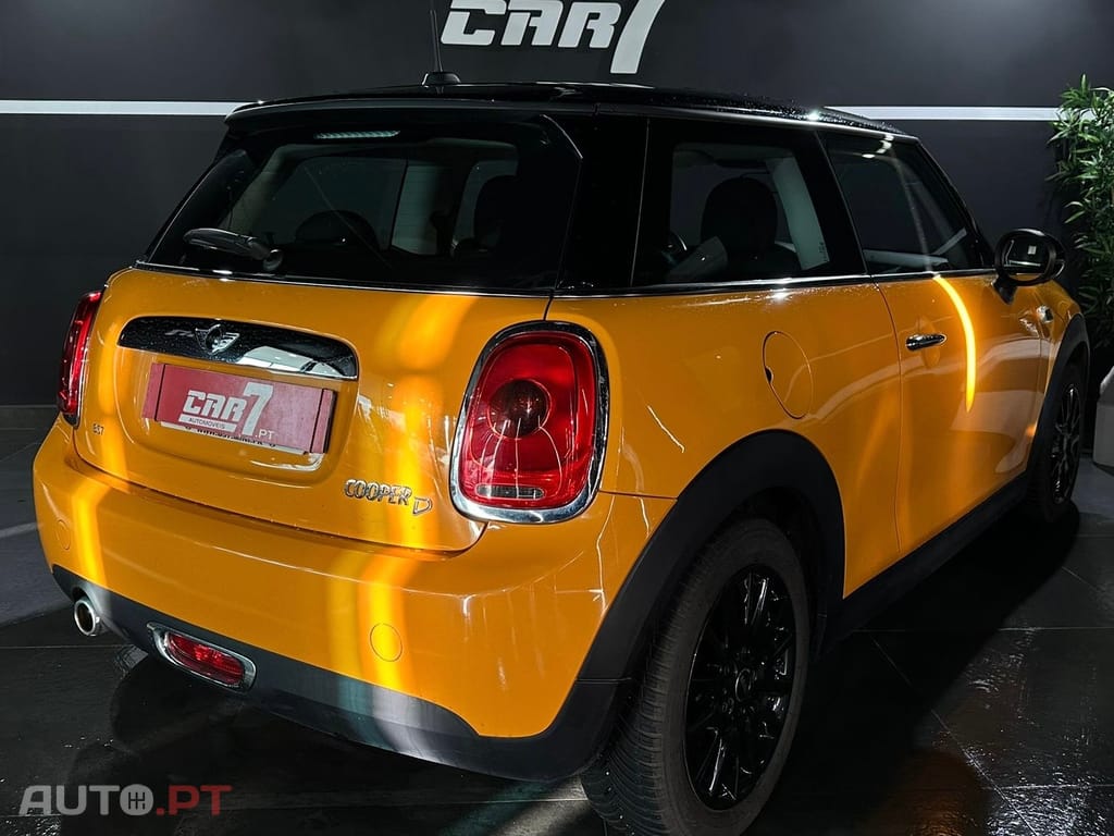 MINI Cooper Cooper D