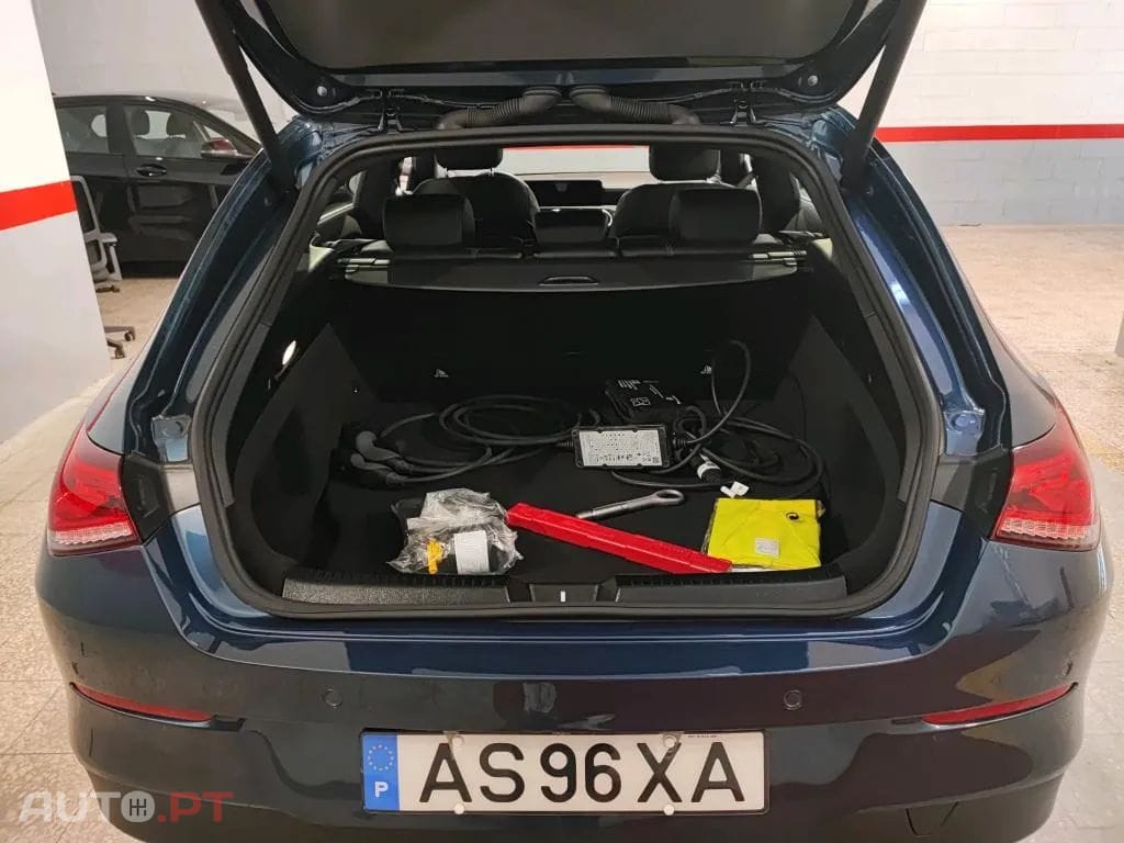 Mercedes-Benz CLA 250 e Shooting Brake Style Plus