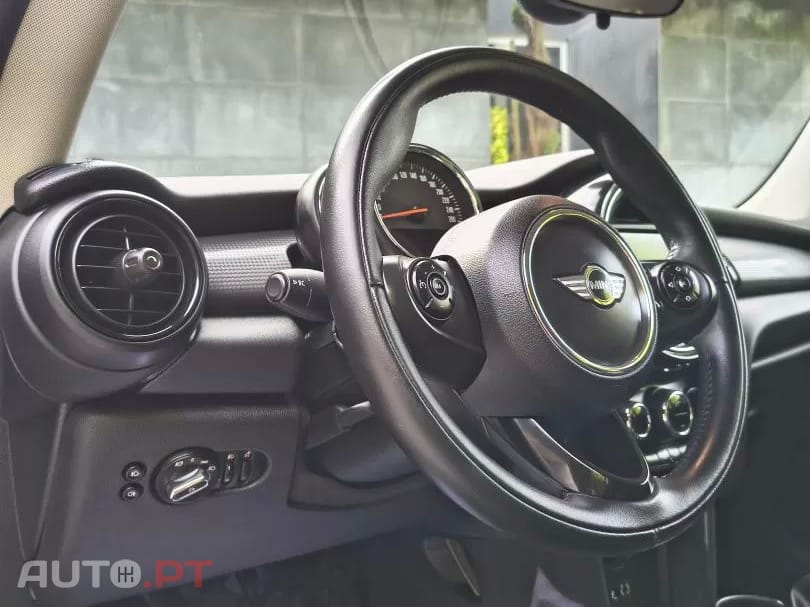 MINI Cooper Cooper One 1.6