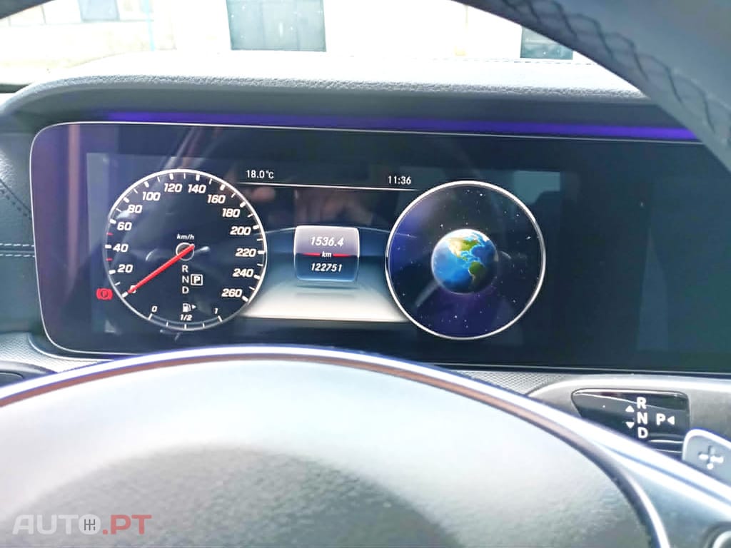 Mercedes-Benz E 220 d 9G-TRONIC AMG Line 194 cv 4Matic