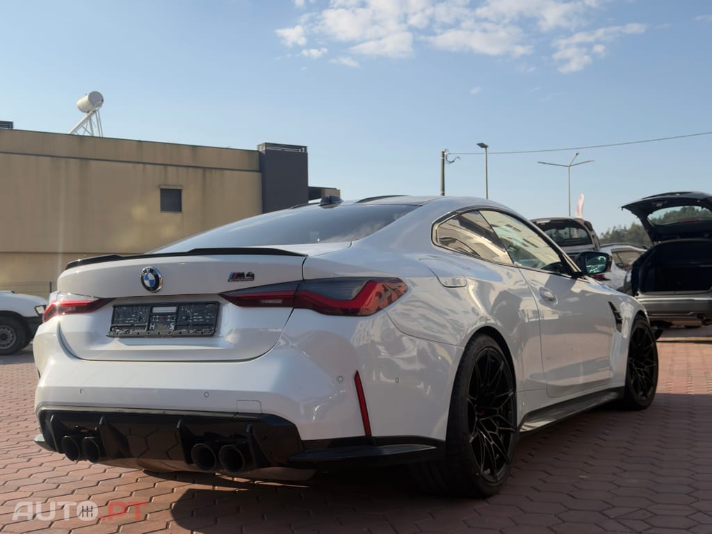 BMW M4 X-DRIVE CARBONO
