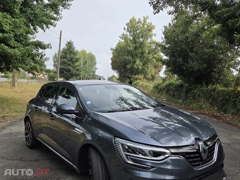 Renault Mégane 1.5 Blue dCi Intens EDC