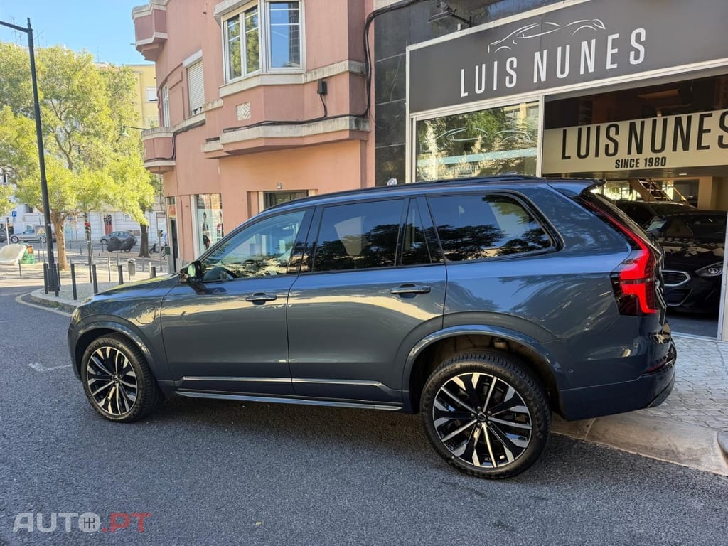 Volvo XC90 2.0 T8 PHEV Plus Dark AWD