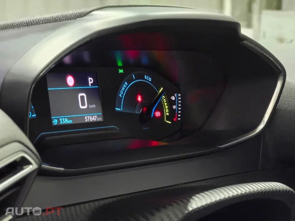 Peugeot E-208 50 kWh SE Style
