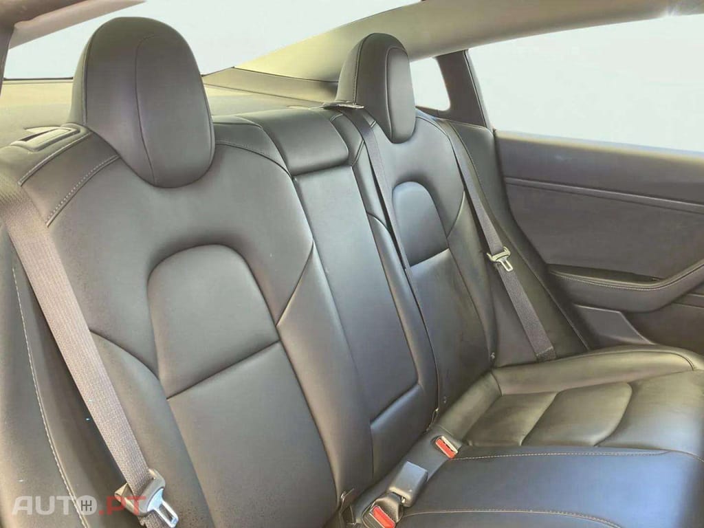 Tesla Model 3 Long-Range Dual Motor AWD