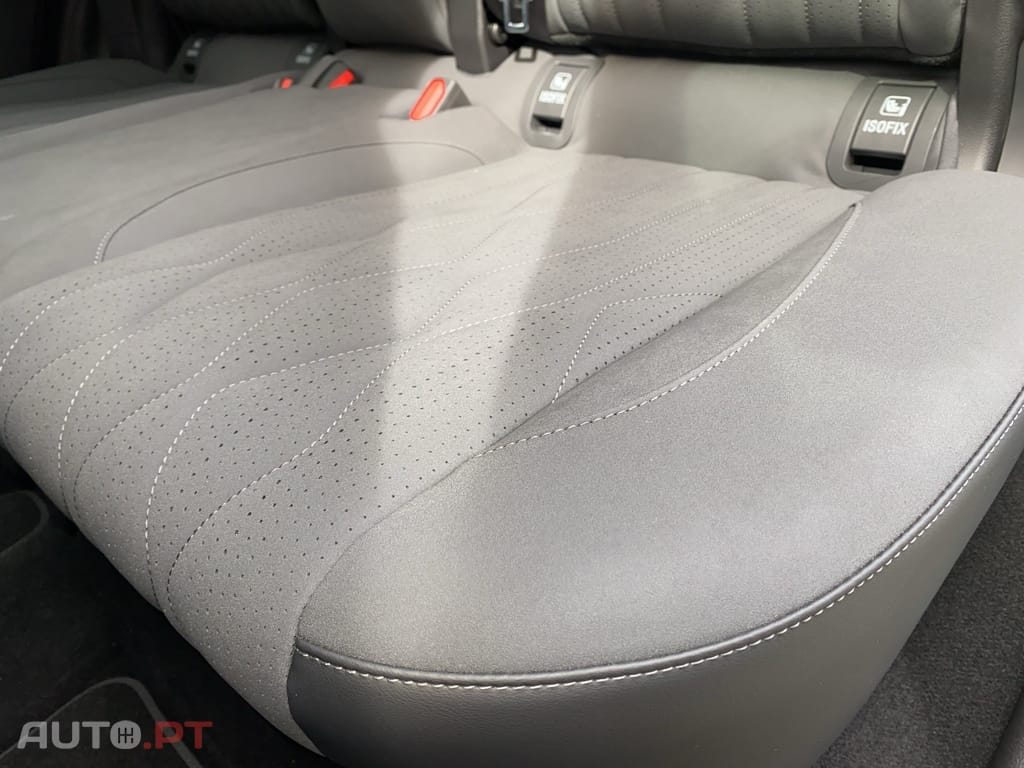 Ebro s800 1.5 TGDI PHEV Luxury