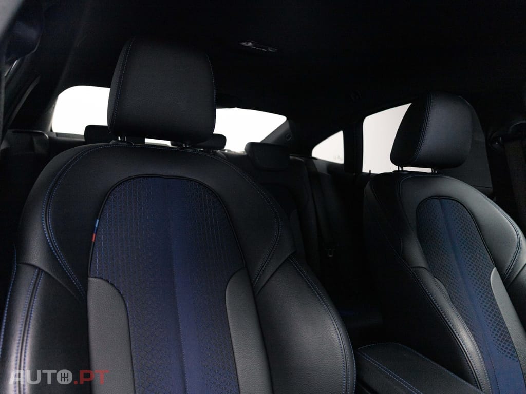 BMW 218 i Pack Desportivo M