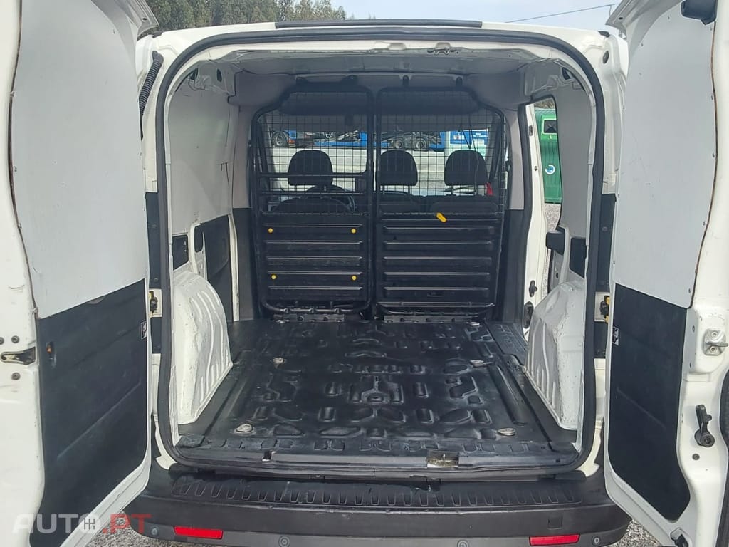 Fiat Doblo 1.3 MJ Easy 3L