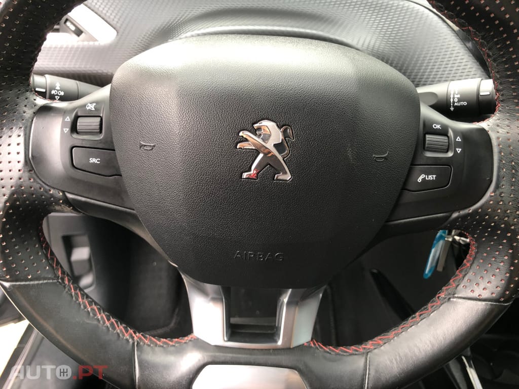 Peugeot 2008 1.2 PureTech GT Line