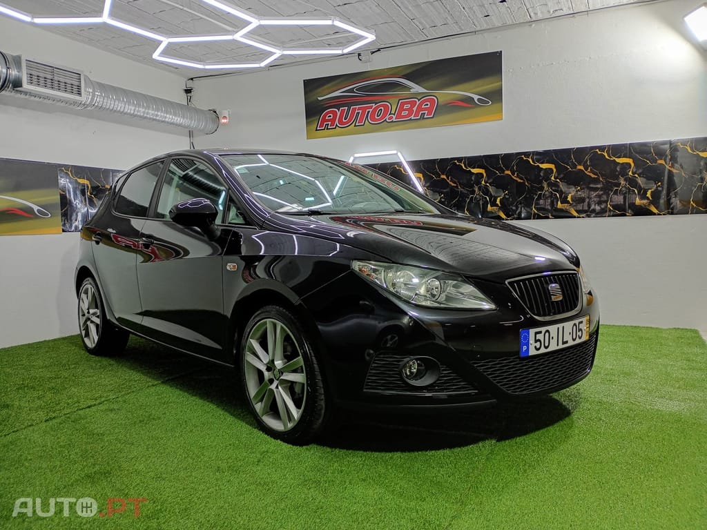 SEAT Ibiza 1.6 TDI Reference — fotografia 13