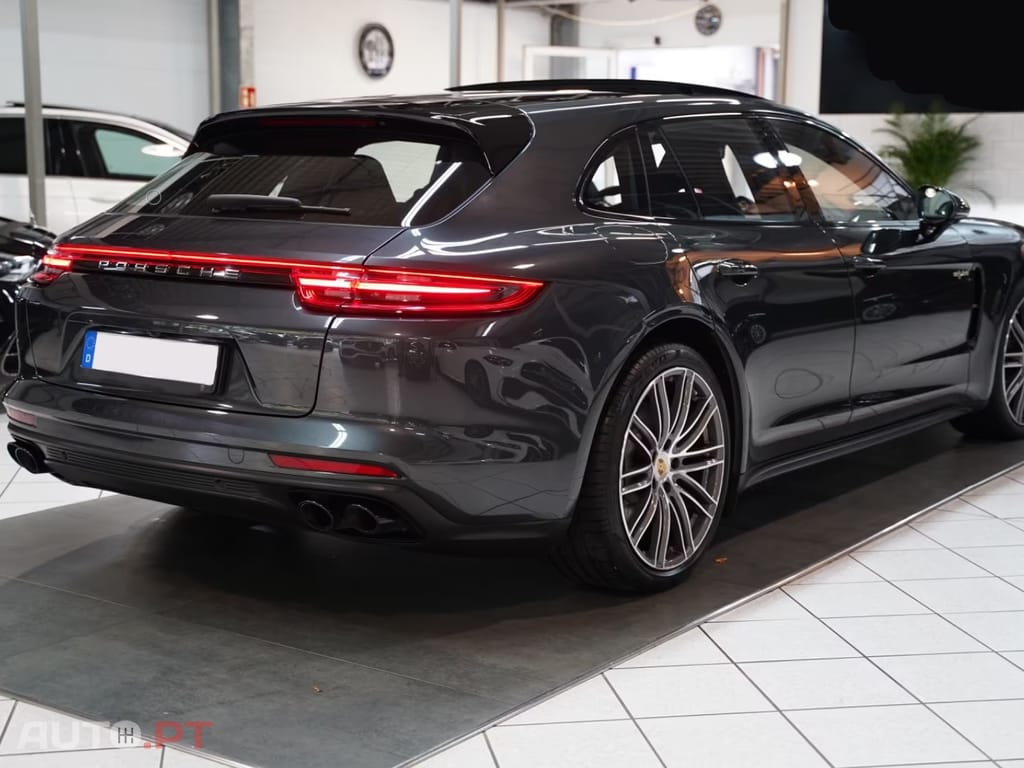 Porsche Panamera ST 4 E-Hybrid