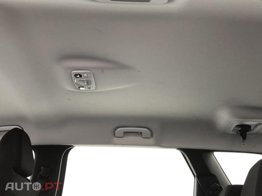 Peugeot 5008 PureTech 130 EAT8 Stop & Start Active Pack