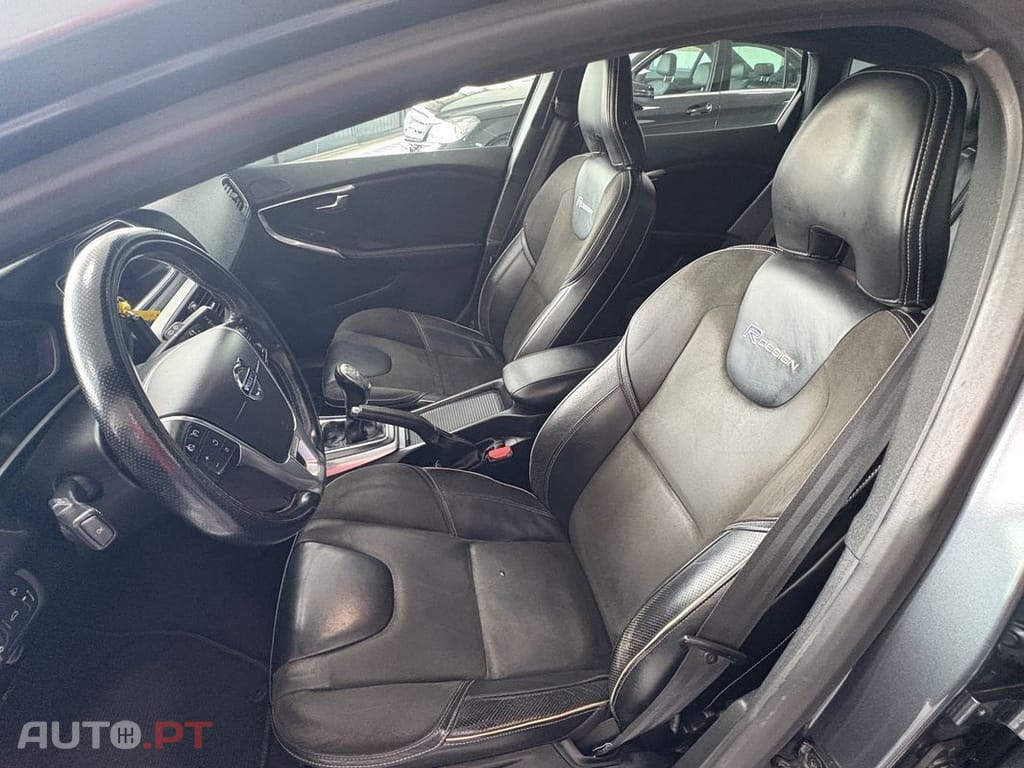 Volvo V40 1.6 D2 R-Design
