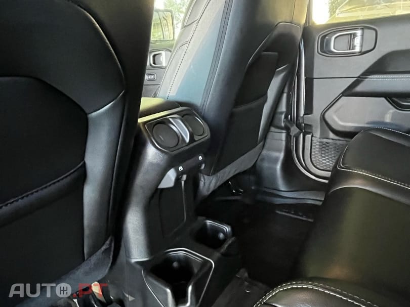 Jeep Gladiator 3.0 CRD Overland AT8