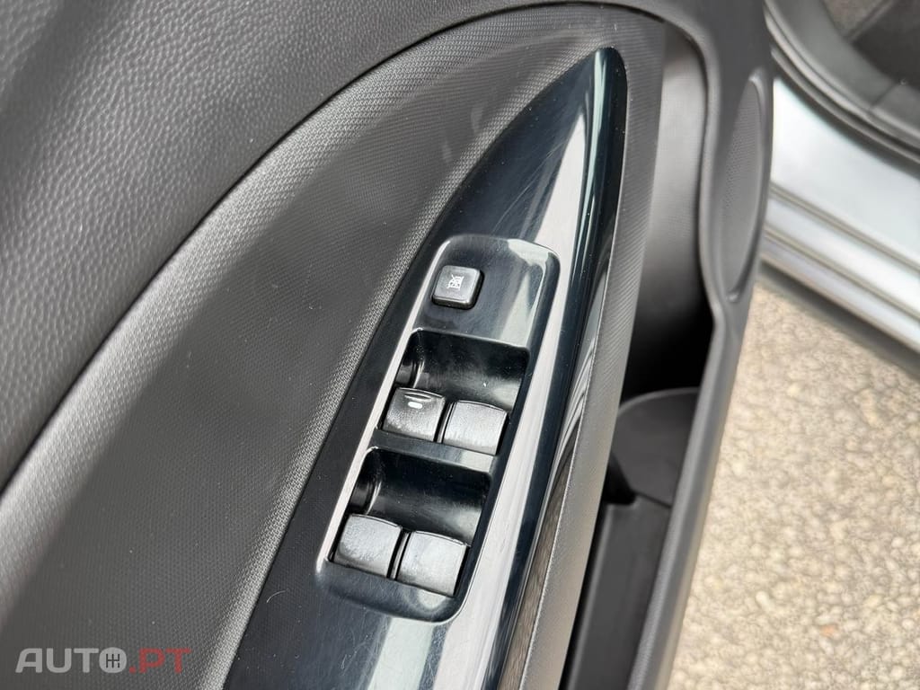 Mitsubishi Space Star 1.2 Intense