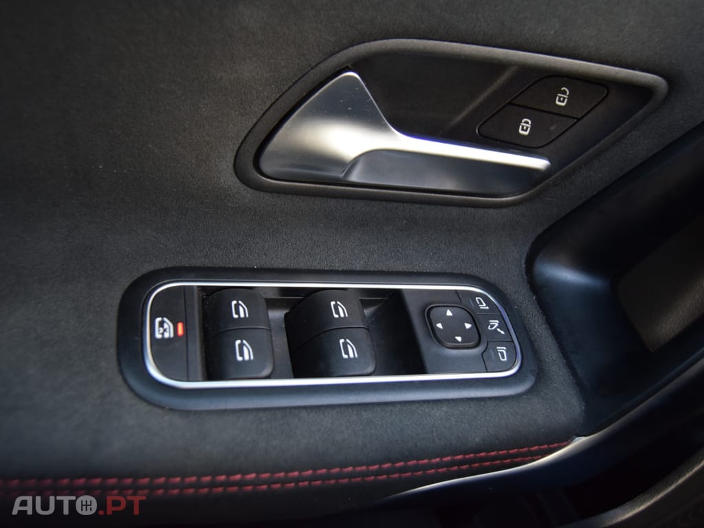 Mercedes-Benz A 250 e AMG Line