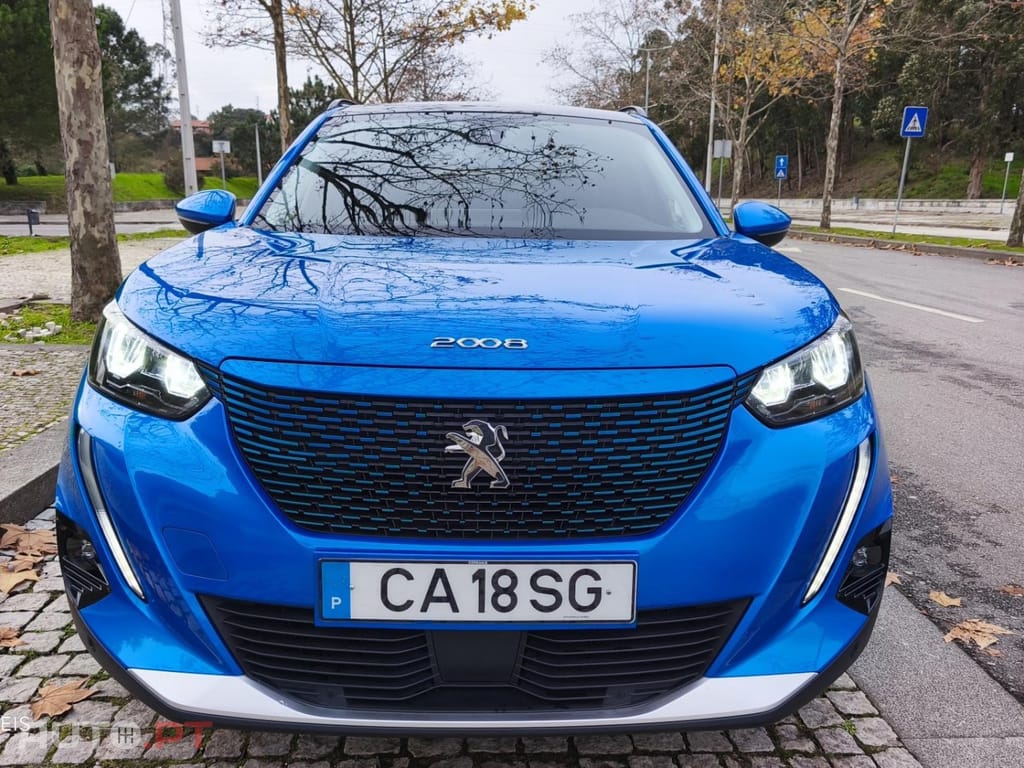 Peugeot E-2008 50 kWh Allure Pack