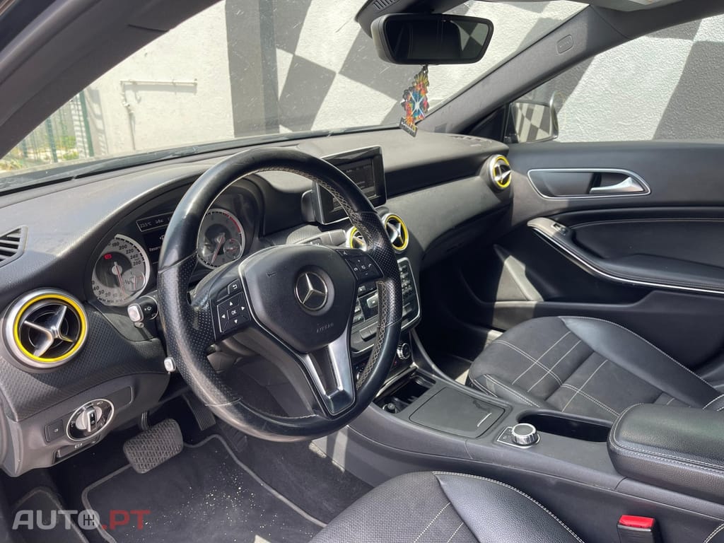 Mercedes-Benz A 180 d 8G-DCT AMG Line