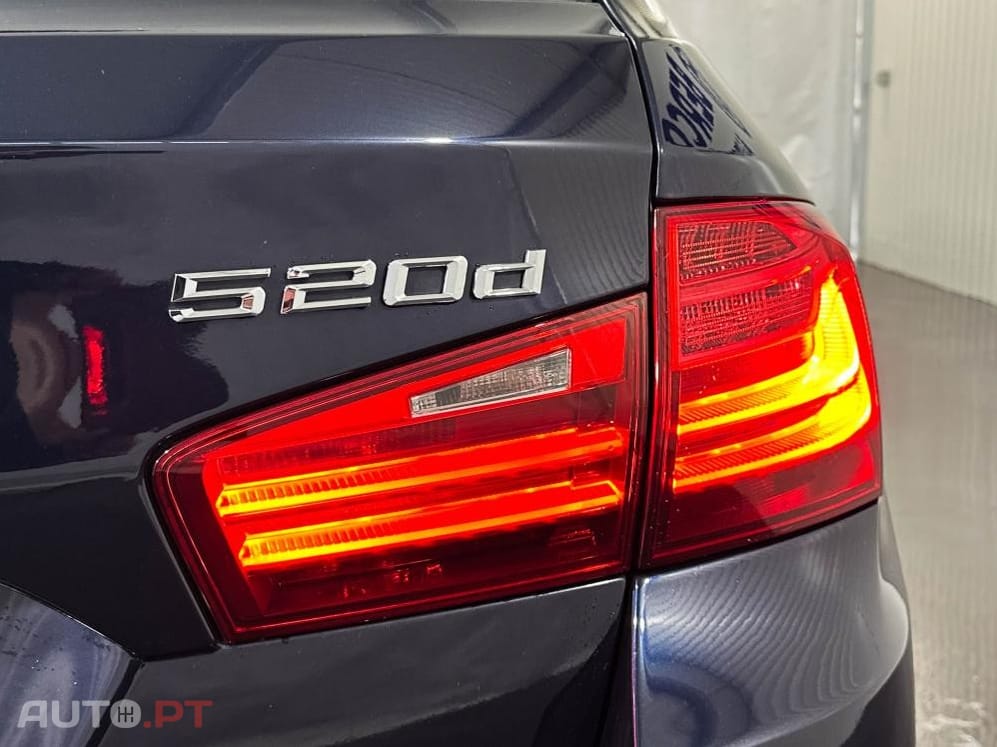 BMW 520 d Pack Desportivo M Auto