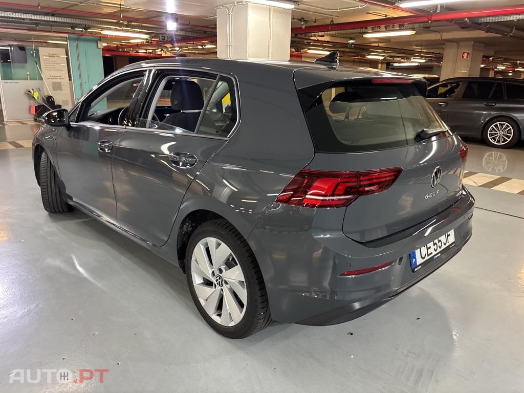 Volkswagen Golf 1.5 TSI e-Hybrid Life DSG