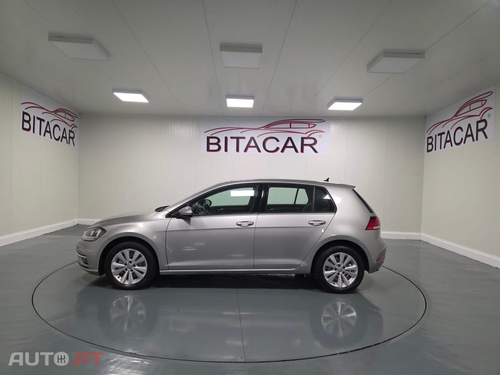 Volkswagen Golf 1.6 TDI Confortline