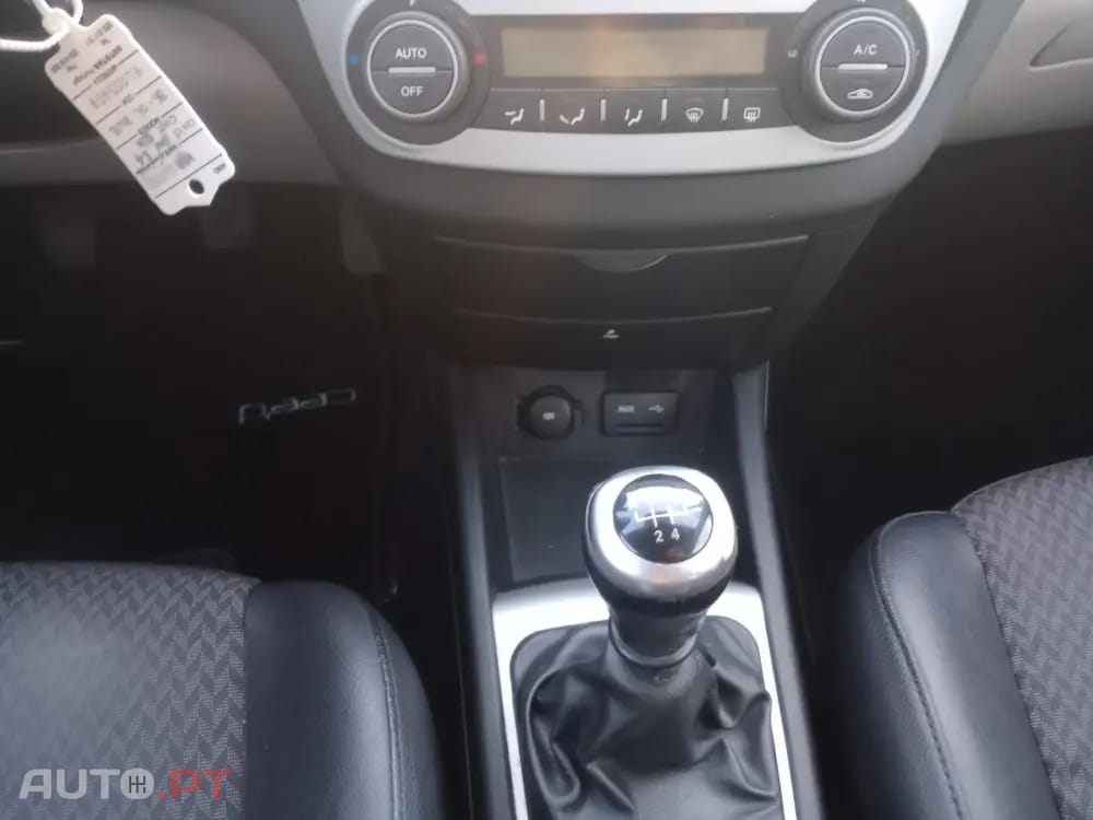 Kia Ceed SW 1.4 CVVT EX ISG