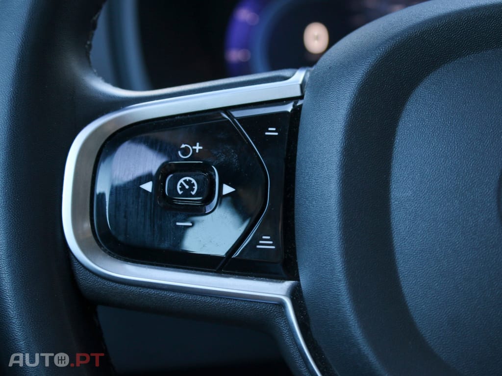 Volvo XC90 2.0 T8 PHEV Core AWD