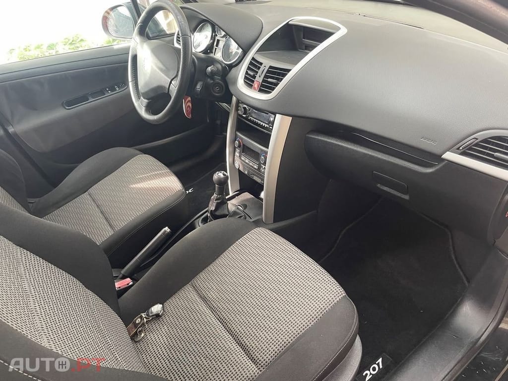 Peugeot 207 1.4 16V Active