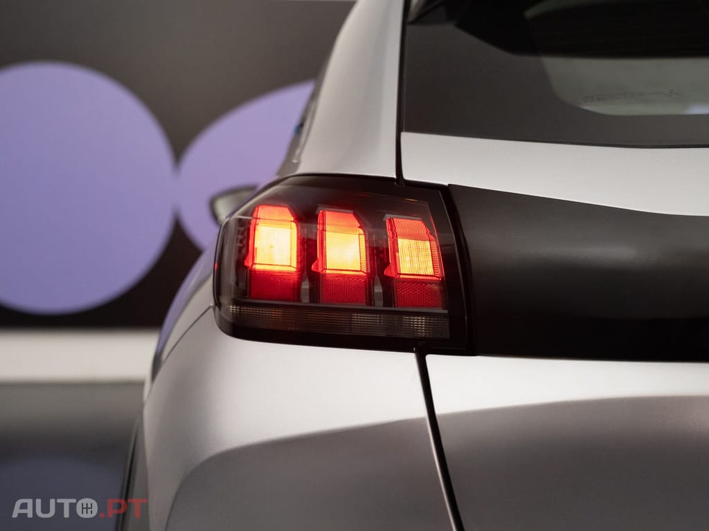 Peugeot E-208 50 kWh Active Pack